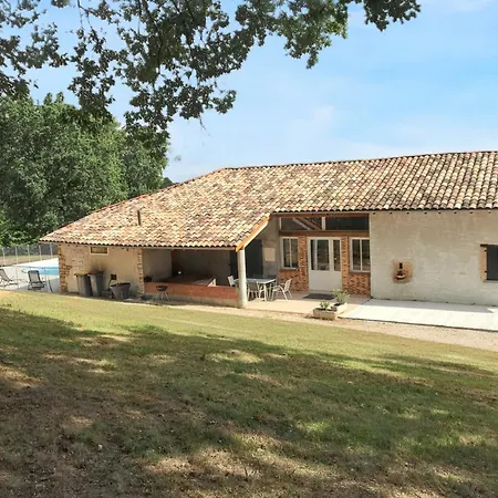 Vakantiehuis Maison Charmante A Avec Piscine Privee