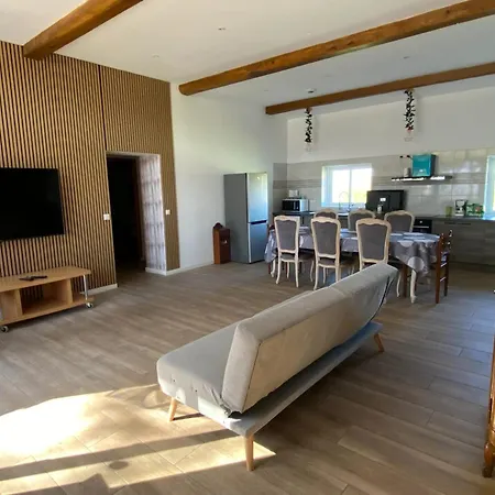 Maison Charmante A Avec Piscine Privee *