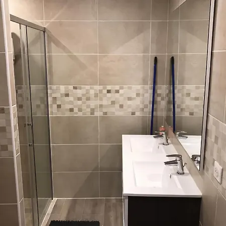 Maison De 4 Avec Piscine Privee Jacuzzi Et Jardin Clos A De Quercy Hébergement de vacances