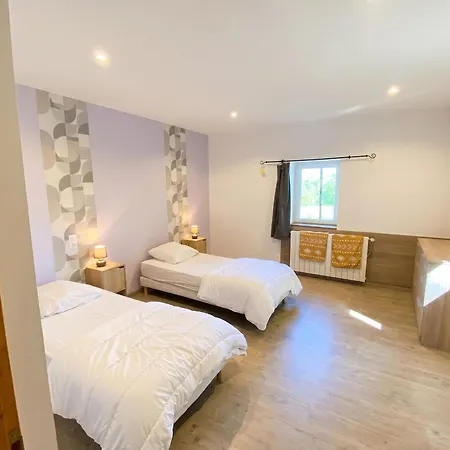 Maison De 4 Avec Piscine Privee Jacuzzi Et Jardin Clos A De Quercy * Puygaillard-de-Quercy