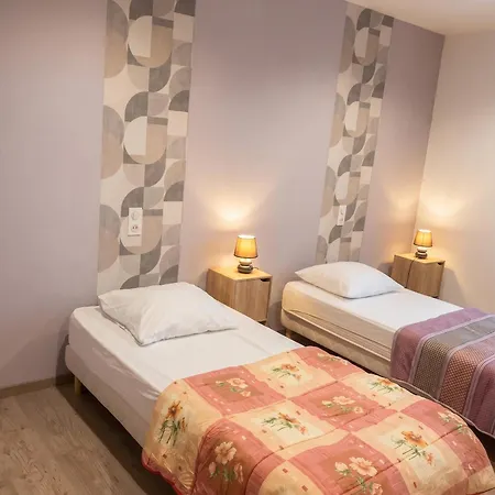 Maison Charmante A Avec Piscine Privee