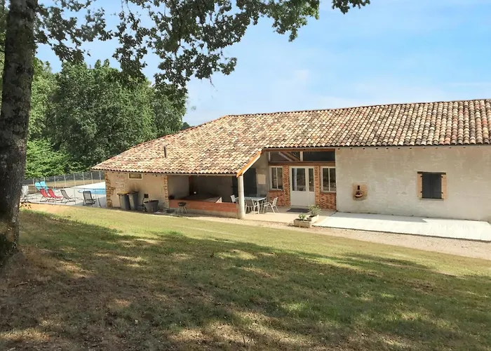 Casa vacanze Maison Charmante à Avec Piscine Privée
