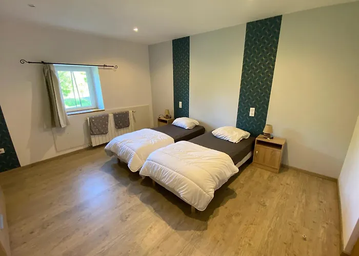 Maison Charmante à Avec Piscine Privée Puygaillard-de-Quercy